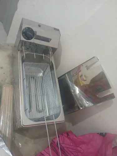 Fritadeira elétrica nunca usada