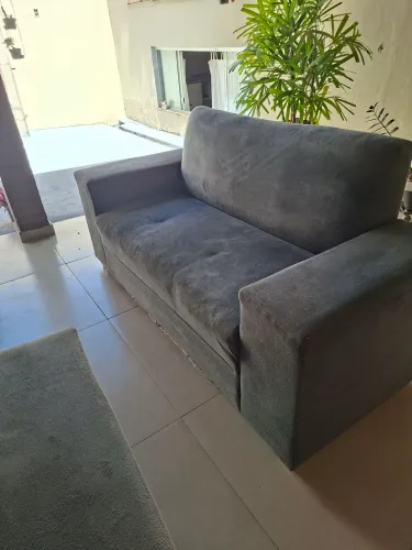 2 sofás