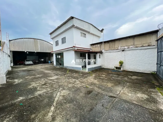 GALPÃO COM 500M² PARA LOCAÇÃO NO PECHINCHA
