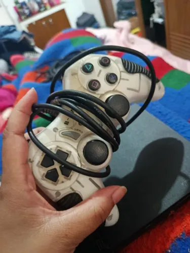 PS2 com controle