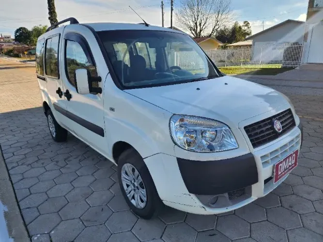 Fiat Doblo Attractive 1.4 Fire Flex 8V 5P 2013