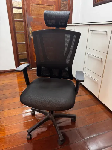 Cadeira de Escritório Ergonômica Presidente com Apoio de Cabeça