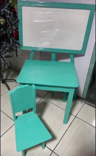 Mesa e cadeira infantil 