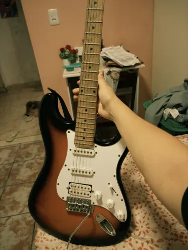 Guitarra MICHAEL strato com humbucker