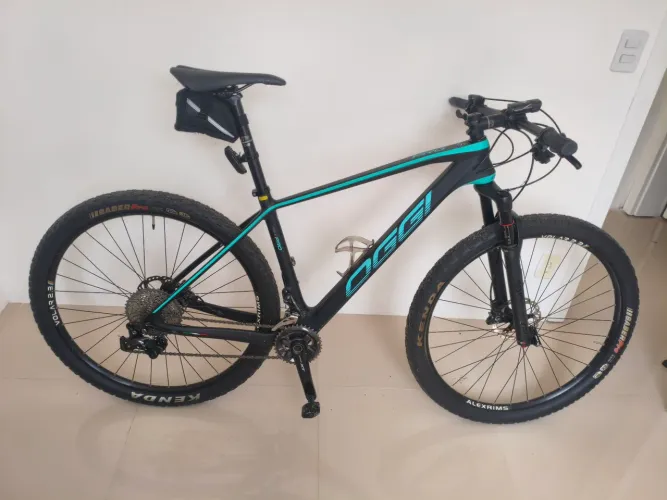 Bike Oggi Pro Carbono Tam. 19 - 21/21 novíssima - R$ 7.000,00