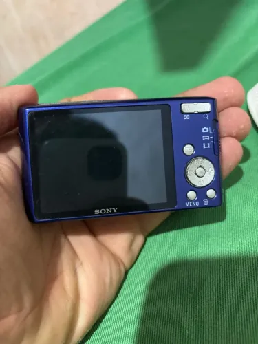 Câmera Sony Cyber-shot DSC-W530 14.1MP Azul