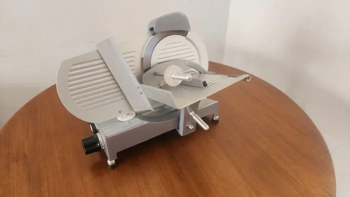 Fatiador de Frios Semiautomática MODELO CFI 275