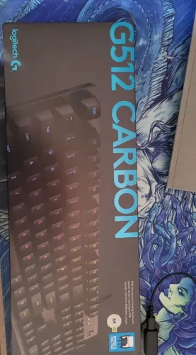 Teclado Logitech G Carbon 512 RGB com fio - Caixa original