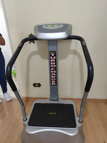 Plataforma vibratória 