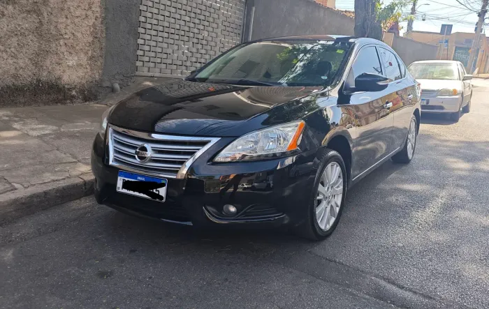 Nissan Sentra SL 2.0/ 2.0 Flex Fuel 16V Aut. 2016