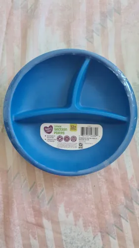 Imperdível 3 pratos para introdução alimentar com 3 divisórias cada . Menino Novo