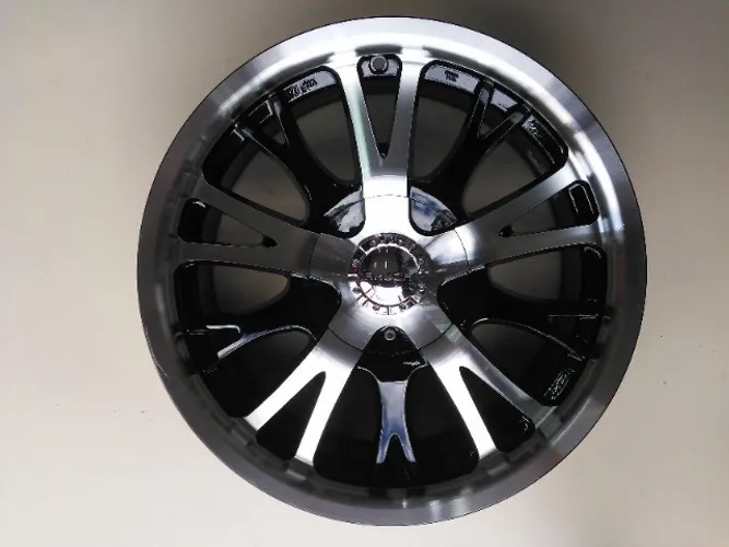 Rodas Aro 18 Akusa 4x114 4x100 Preta Diamantada 