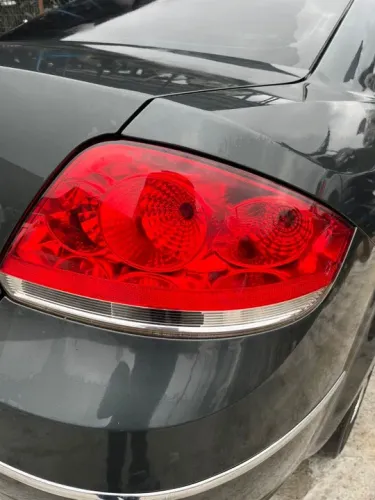 Lanterna Traseira Direita Fiat Linea 2009 - Rs Auto Peças 