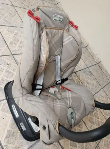 Cadeirinha de bebê Burigotto  25 kg