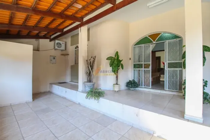 Casa à venda, 3 quartos, 2 vagas, Belvedere - Divinópolis/MG