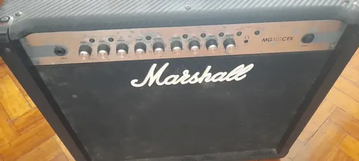 Amplificador Marshall Modelo MG101CFC