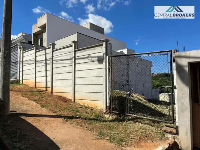 Terreno Parque Jambeiro 250mts