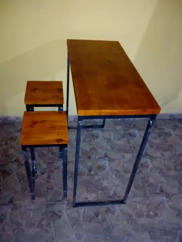 Conjunto goumert, novo, mesa 1,20 x 60 x 1.m alt, 2 banquetas, pronta entrega,