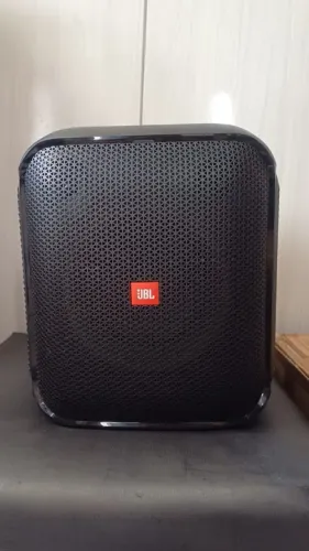 Caixa de Som JBL.