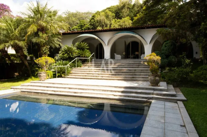 Casa à venda, 4 quartos, 4 suítes, 13 vagas, São Luiz - Belo Horizonte/MG