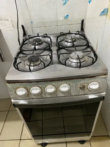 Fogão Brastemp 4 bocas mais forno