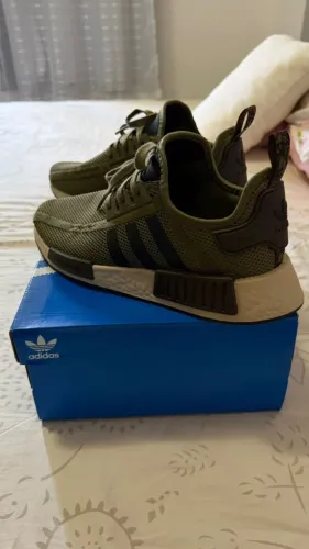 Vendo Adidas NMD R1 Tecnologia BOOST (Original) Tam 42
