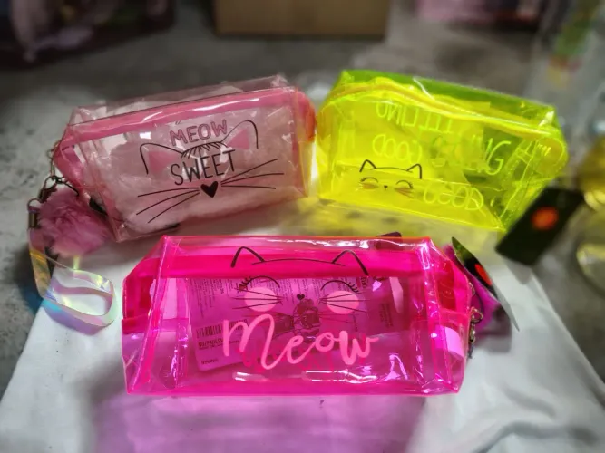 Necessaire Transparente Gatinha