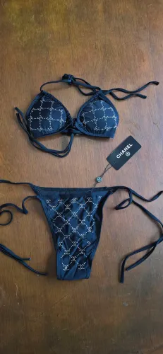 Biquíni Chanel 