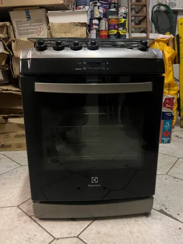 Fogão inox Eletrolux de embutir