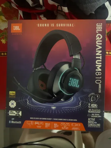 Fone JBL Quantum 810