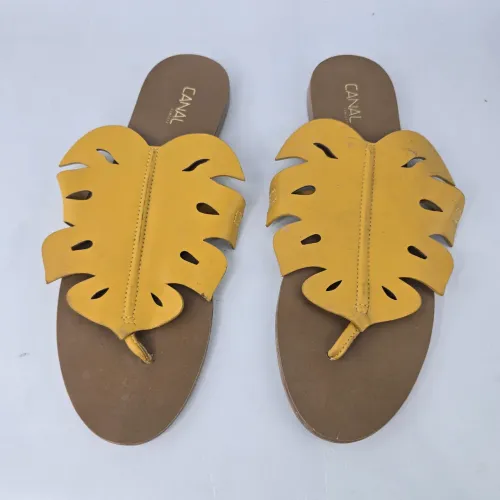 Chinelo rasteirinha canal couro amarelo