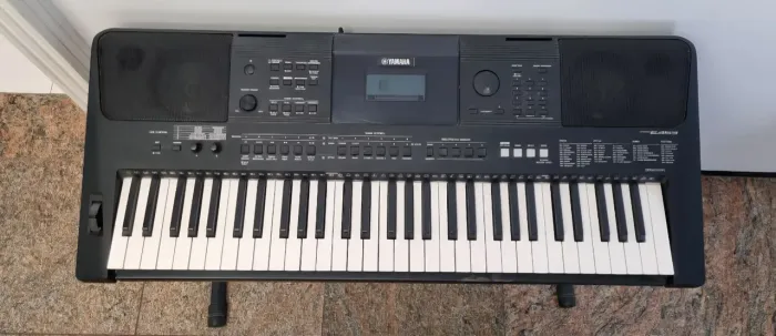 Teclado Yamaha PSR E453