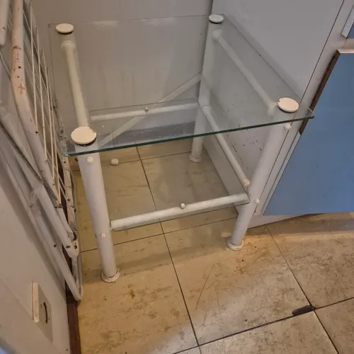 Mesa de vidro lateral