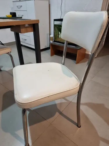 Kit 4 Cadeiras em couro Branca