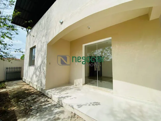 Casa 3 quartos no bairro Angola