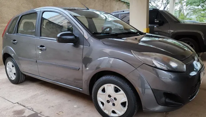 Ford Fiesta 1.0 completo  flex
