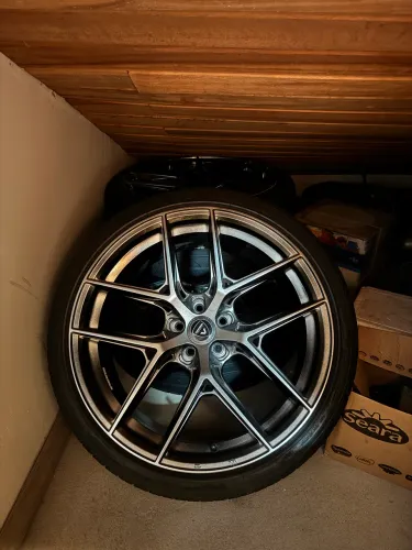 Roda Vittoria San Francisco - ARO 19- 5x100 - com pneus