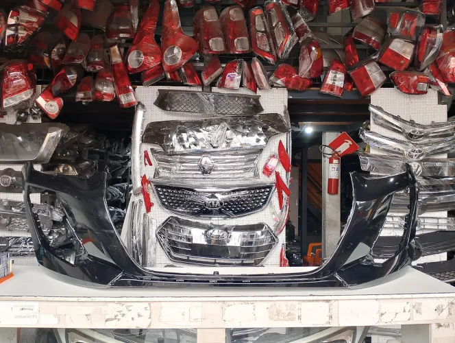 Para-choque dianteiro Peugeot 208 2025