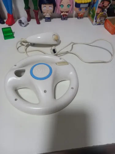 VOLANTE E NUNCHUC NITENDO WII