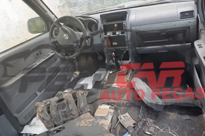 TEMOS PEÇAS PARA ESSA SUCATA! NISSAN FRONTIER 2.8 ANO 2003