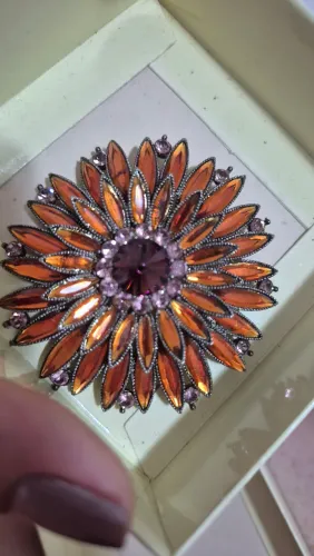 Broche