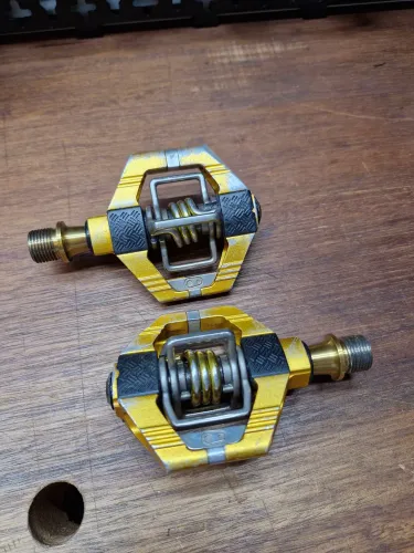 Pedal crankbrothers Candy 11 Titânio 250 grms - oportunidade