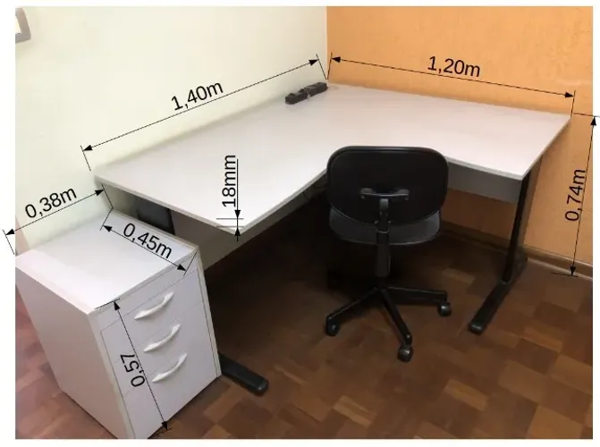 Mesa Estação Trabalho 1200x1400x740mm Cristal com gabinete 3 gavetas