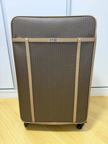 Mala viagem Guess 32kg