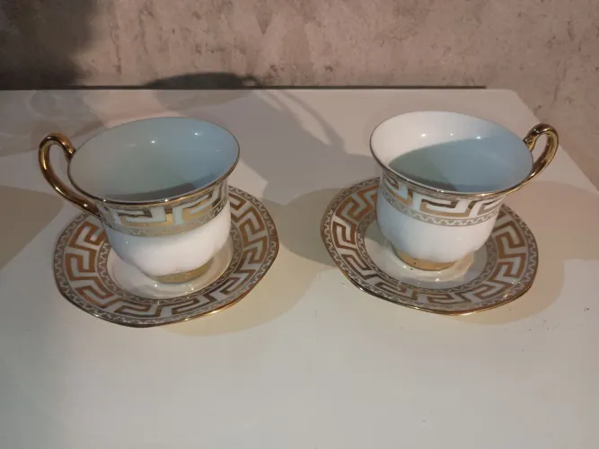 Duas xícaras de Porcelana