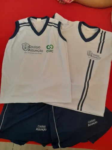 Uniforme colégio Assunção tamanho 8