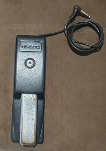 Vendo Pedal Roland DP 10