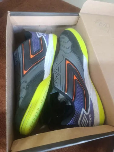 Vendo umbro pro 5 bump club 