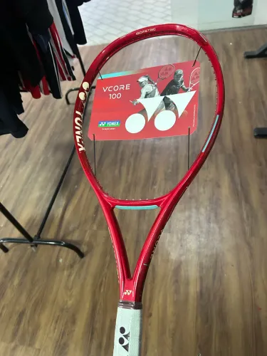 Yonex Vcore 100 300g L3 NOVA