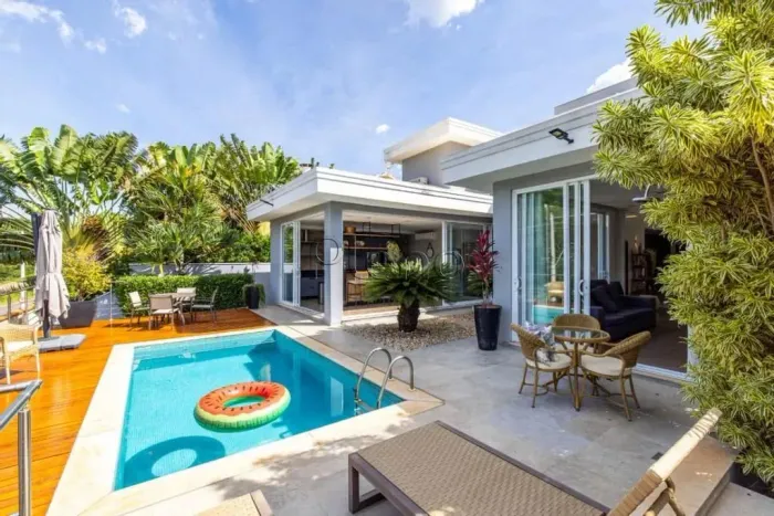 Sobrado à venda em Campinas, Alphaville Dom Pedro, com 4 suítes, com 345.05 m², Alphaville